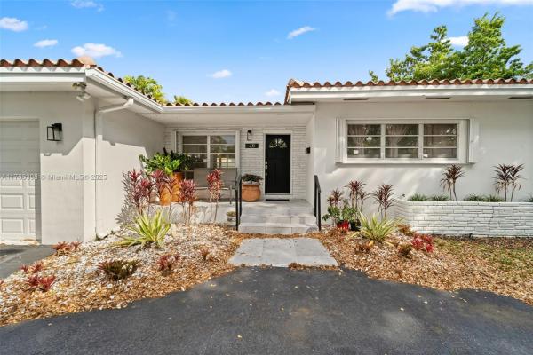 Biltmore, 411 Malaga Ave, Coral Gables, Florida 33134, image 1