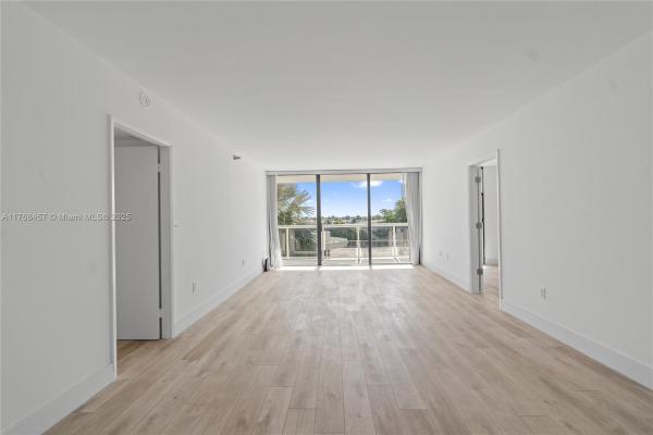 Waterview 1, 20505 E Country Club Dr #434, Aventura, Florida 33180, image 3