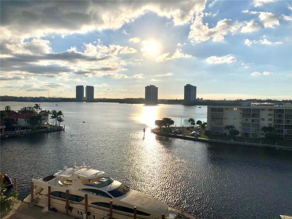 1000 Island Boulevard, 1000 W Island Blvd #712, Aventura, Florida 33160, image 1