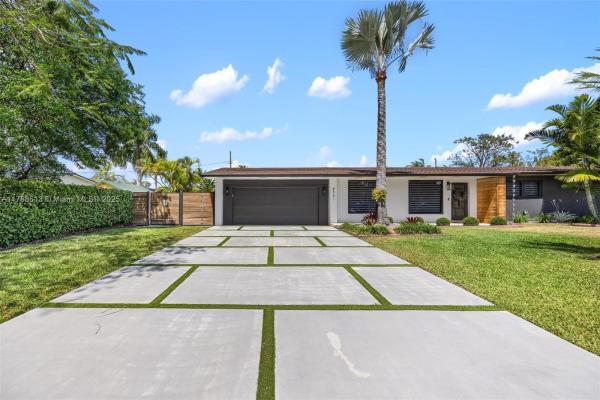 Whispering Pines Estates, 8501 Sw 186th St, Cutler Bay, Florida 33157, image 1