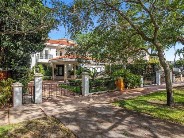 Granada, 2115 Country Club Prado, Coral Gables, Florida 33134, image 1