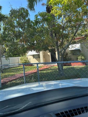 Coral Villas, 6371 SW 34th St, Tamiami, Florida 33155, image 1