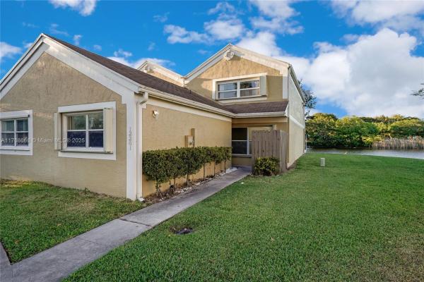 Flamingo Villas At Pembroke Lakes, 12261 NW 15th St, Pembroke Pines, Florida 33026, image 1