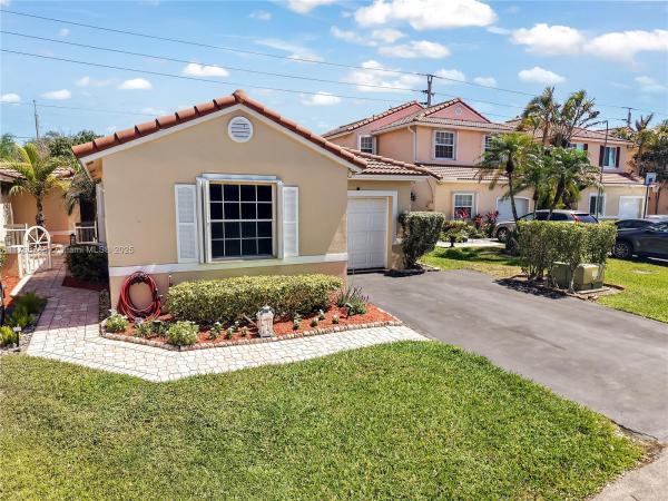 Misty Bay At Silver Lakes, 751 NW 172nd Ter, Pembroke Pines, Florida 33029, image 1