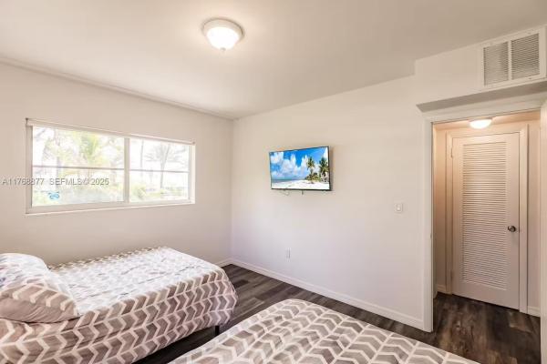 Golden Shores Ocean Boulevard Estates, 18825 Atlantic Blvd, Sunny Isles Beach, Florida 33160, image 1
