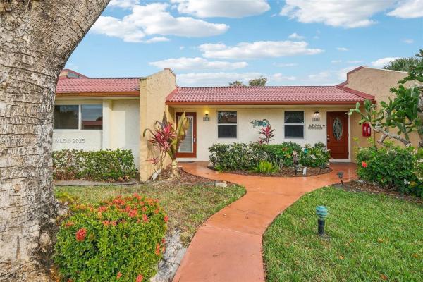 Golden Lakes Village, 338 Lake Evelyn Dr #338, West Palm Beach, Florida 33411, image 1