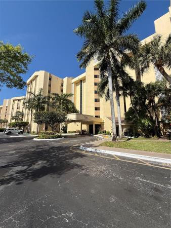 Environ Towers 2, 7300 Radice Ct #805, Lauderhill, Florida 33319, image 1