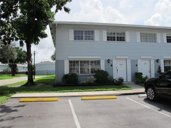 Arrowhead Golf & Tennis Club, 1715 SW 81st Ave #1-16, Davie, Florida 33324, image 1