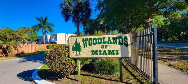 14241 Memorial Hwy 9f Hwy #9F, Unincorporated Dade County, Florida 33161, image 1