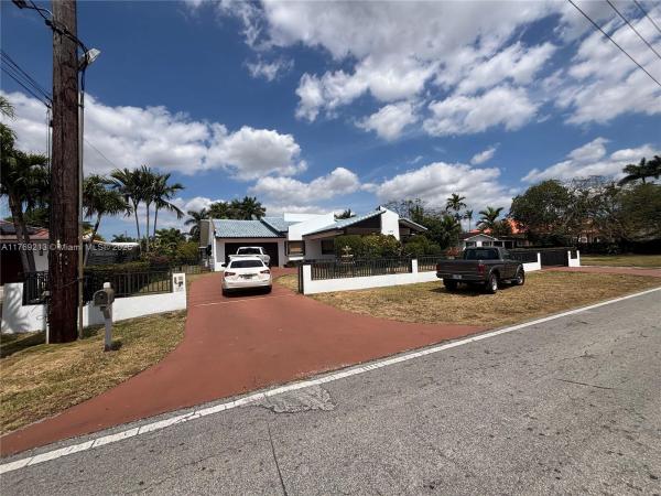 Flagler Waterway Estates, 8325 SW 2nd St, Fountainebleau, Florida 33144, image 3