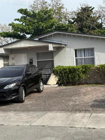 New Haven, 2339 NW 35th St, Miami, Florida 33142, image 1