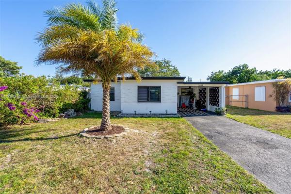 Hollywood Beach Heights, 5844 Garfield St, Hollywood, Florida 33021, image 1