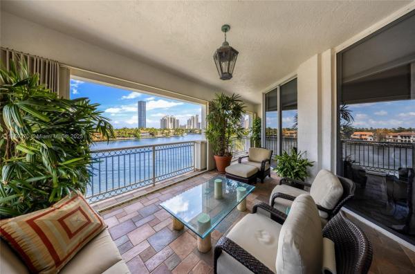 Bella Vista Mid Rise South, 19925 NE 39th Pl #402, Aventura, Florida 33180, image 1