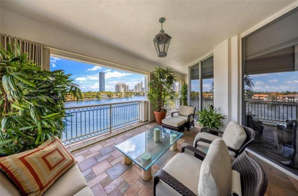 Bella Vista Mid Rise South, 19925 NE 39th Pl #402, Aventura, Florida 33180, image 1