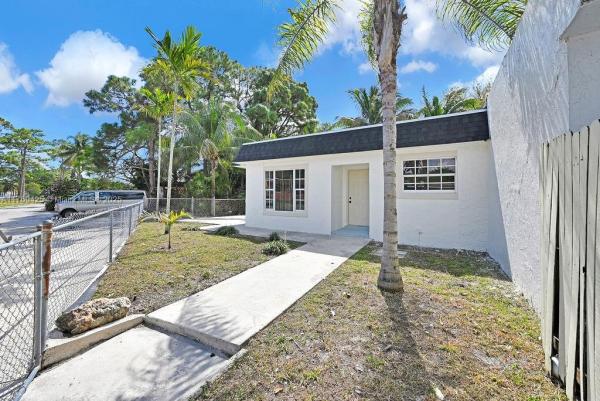 Vista Verde, 20908 NW 39th Ave, Miami Gardens, Florida 33055, image 1