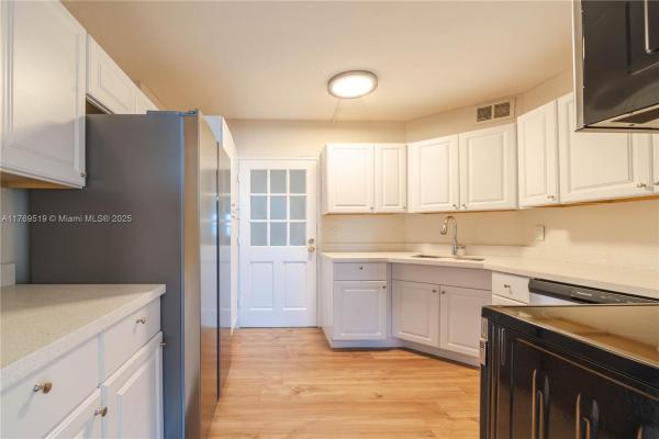 The Lakes Of Inverrary, 3301 Spanish Moss Ter #802, Lauderhill, Florida 33319, image 1
