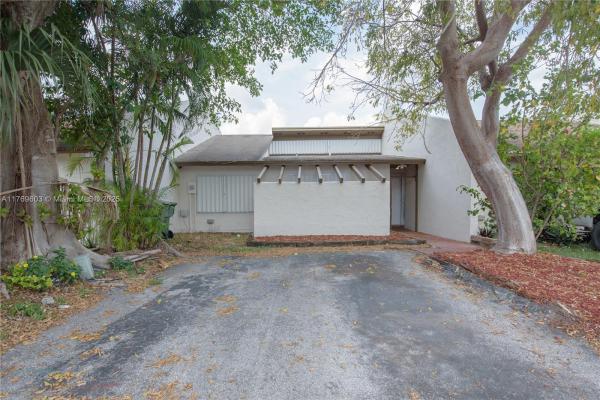 1353 S Audubon Dr, Homestead, Florida 33035, image 1