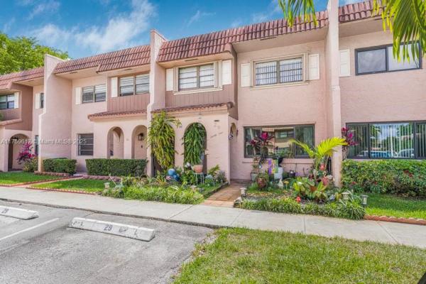 Valencia Village, 29 Matador Ln #4-20, Davie, Florida 33324, image 1