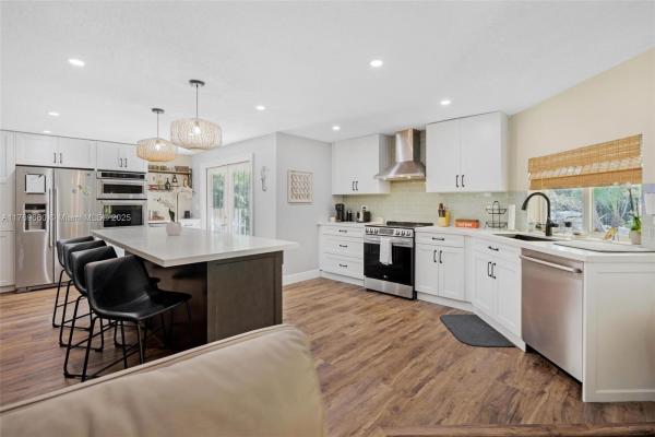 Rolling Hills Lake Estates, 2941 SW 82nd Way, Davie, Florida 33328, image 1