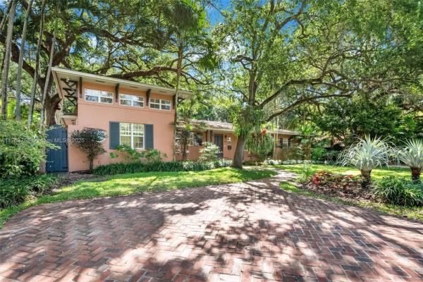 East Utopia, 3975 Utopia Ct, Miami, Florida 33133, image 3