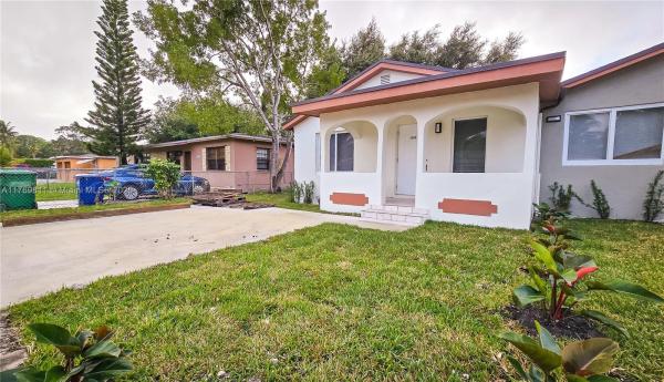 1066 NW 112th St #1066, Unincorporated Dade County, Florida 33168, image 1