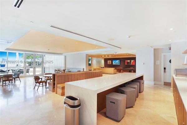 Tresor Tower, 4401 Collins Ave #1015, Miami Beach, Florida 33140, image 3