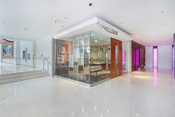Tresor Tower, 4401 Collins Ave #1015, Miami Beach, Florida 33140, image 1