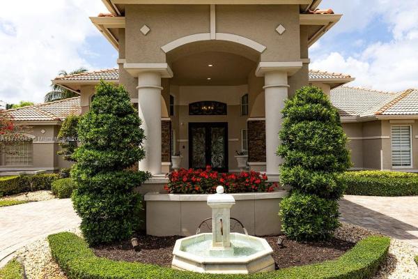 Country Glen, 5025 Regency Isles Way, Cooper City, Florida 33330, image 1