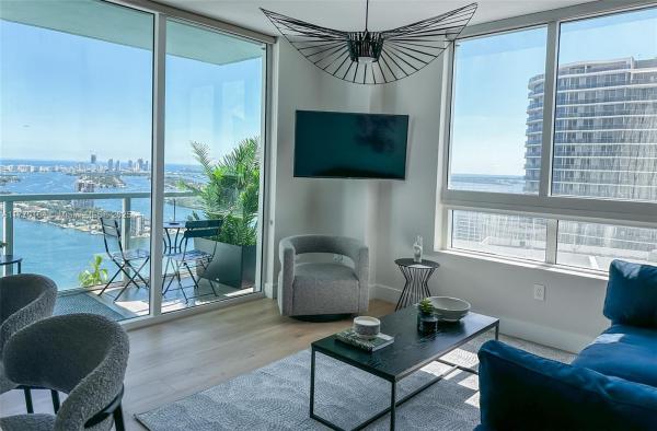 Quantum On The Bay, 1900 N Bayshore Dr #4503, Miami, Florida 33132, image 1