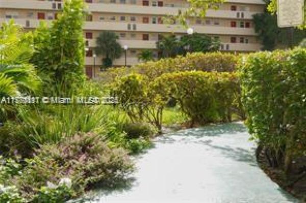 1690 NE 191st St #413-1, Unincorporated Dade County, Florida 33179, image 1