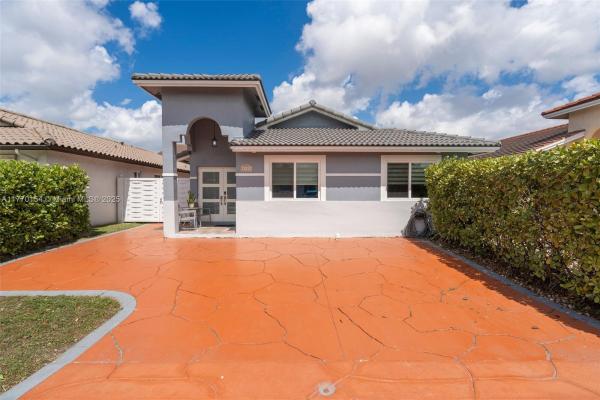 Berkshire, 8885 NW 110th St, Hialeah Gardens, Florida 33018, image 1
