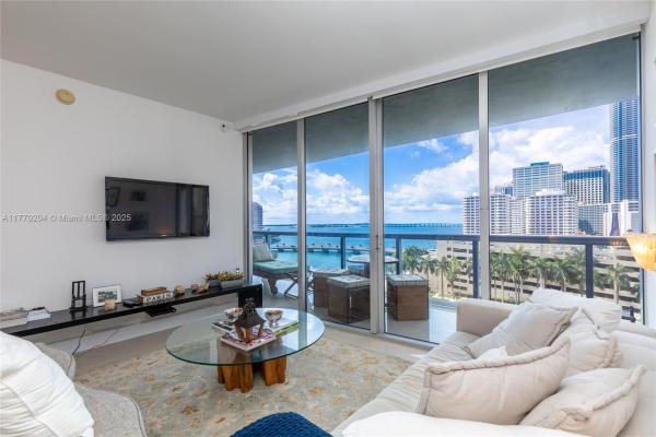 Icon Brickell Tower 2, 495 Brickell Ave #1005, Miami, Florida 33131, image 1