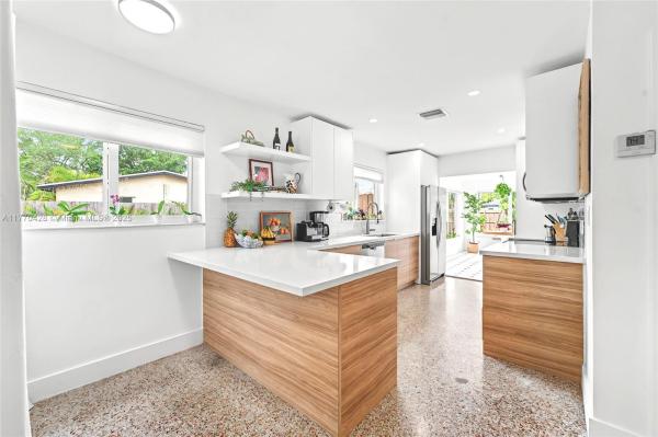 Fairfax Brolliar, 3637 Riverland Rd, Fort Lauderdale, Florida 33312, image 1