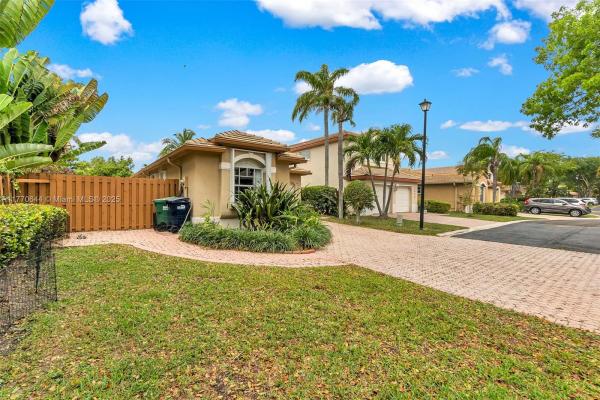 Costa Verde, 2930 NW 99th Ct, Doral, Florida 33172, image 2