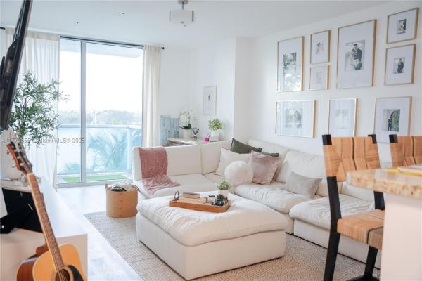 Tao Sawgrass, 2641 N Flamingo Rd #402N, Sunrise, Florida 33323, image 1