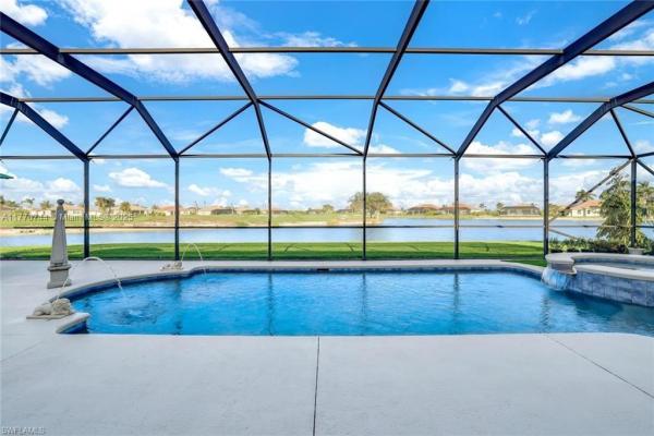 Royal Palm Golf Estates, 18024 Broadview Dr, Naples, Florida 34114, image 1