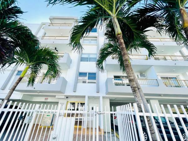West Avenue, 1580 West Ave #407, Miami Beach, Florida 33139, image 1