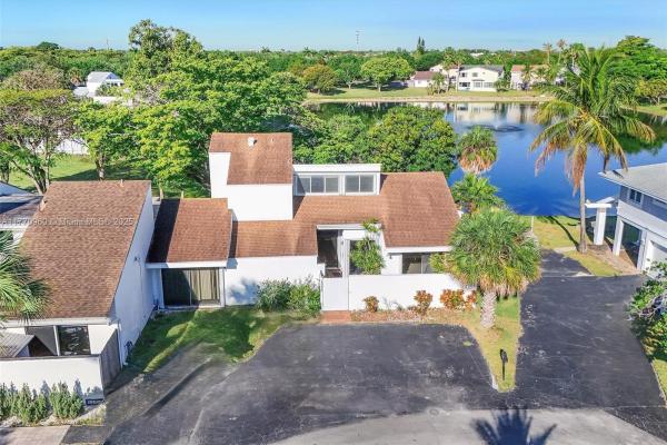 Seagrape, 20414 SW 85th Ave, Cutler Bay, Florida 33189, image 1