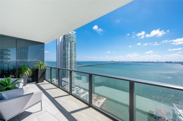 Icon Bay, 460 NE 28th St #3208, Miami, Florida 33137, image 1