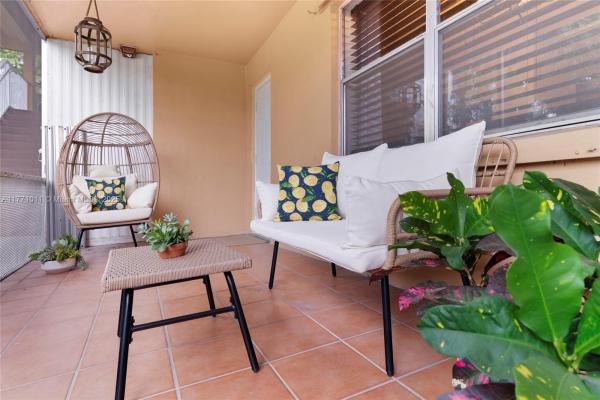 Kings Way, 2837 Pierce St #8, Hollywood, Florida 33020, image 1