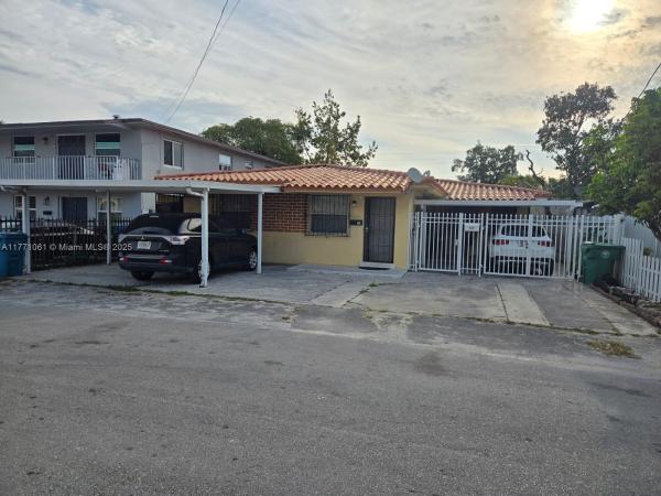 Riverside Farms, 791 NW 22nd Pl, Miami, Florida 33125, image 1