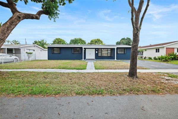 Pickwick Lake Estates, 18321 NE 7th Ct, North Miami Beach, Florida 33179, image 1