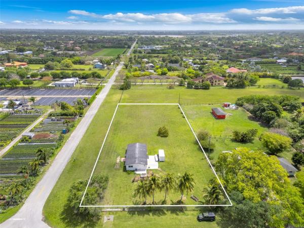 21670 SW 240th St, Unincorporated Dade County, Florida 33031, image 1