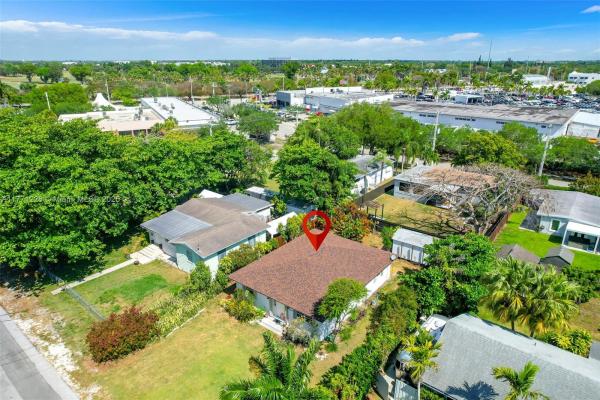Coral Reef Homesites, 9085 SW 157th St, Palmetto Bay, Florida 33157, image 1