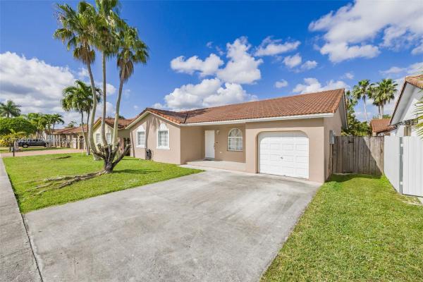 15317 SW 179th Ter, Unincorporated Dade County, Florida 33187, image 1