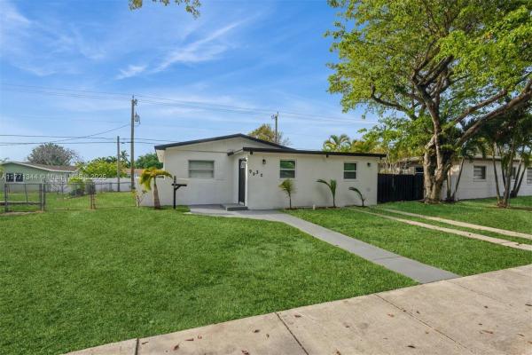 South Coral Homes, 9930 Caribbean Blvd, Cutler Bay, Florida 33189, image 1
