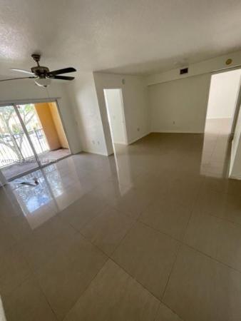 Emerald Isle At Laguna Lakes, 4271 San Marino Blvd #206, West Palm Beach, Florida 33409, image 1