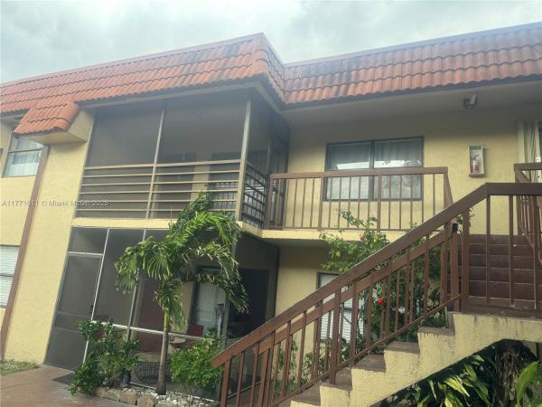Lago Grande, 6545 W 27th Ct #24-47, Hialeah, Florida 33016, image 1