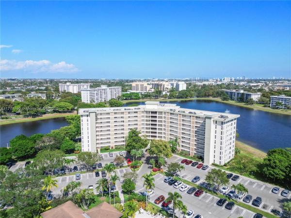 Palm-Aire Country Club 4, 2940 N Course Dr #712, Pompano Beach, Florida 33069, image 1