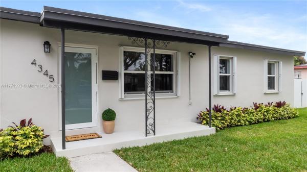 Westwood Lakes Residential, 4345 SW 112th Ave, Westwood Lakes, Florida 33165, image 2